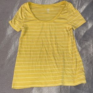 Casual yellow top